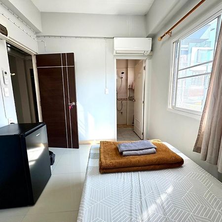 808 Bangkok Appartement Buitenkant foto
