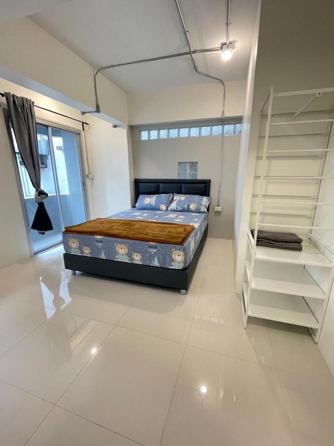 808 Bangkok Appartement Buitenkant foto