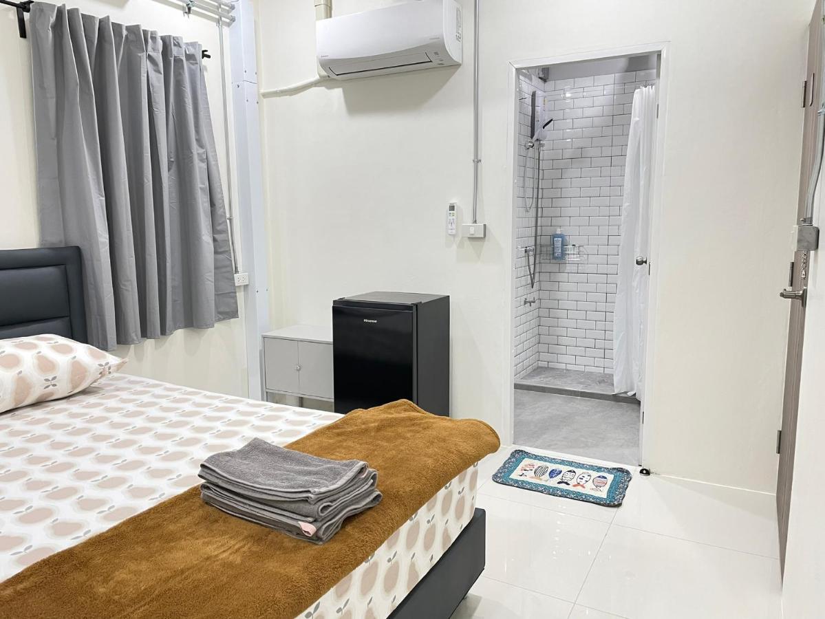 808 Bangkok Appartement Buitenkant foto