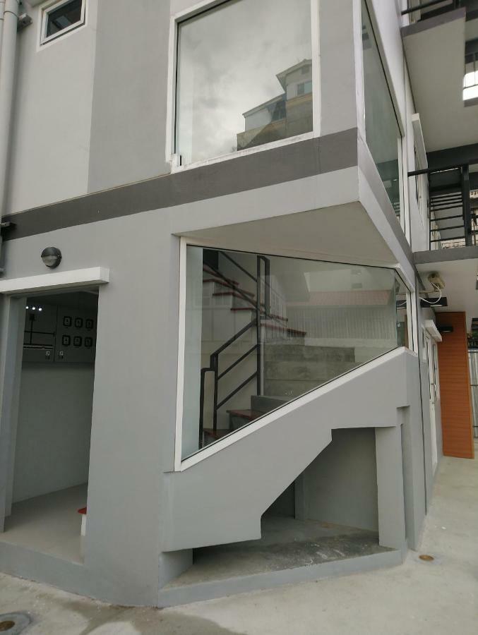 808 Bangkok Appartement Buitenkant foto