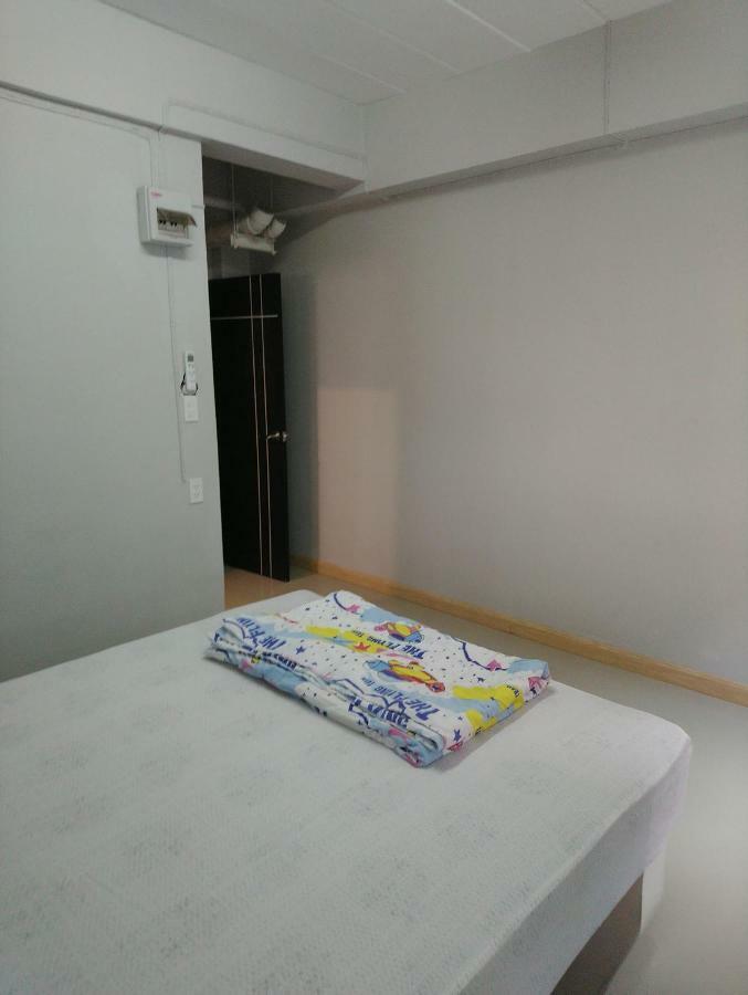 808 Bangkok Appartement Buitenkant foto
