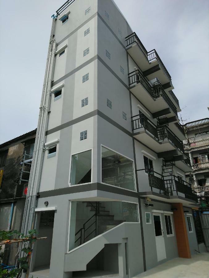 808 Bangkok Appartement Buitenkant foto
