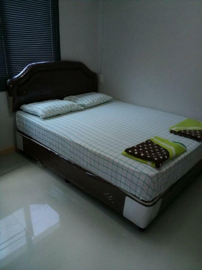 808 Bangkok Appartement Buitenkant foto